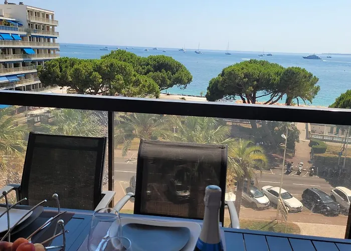 Apartamento Center Bay T4 Antibes