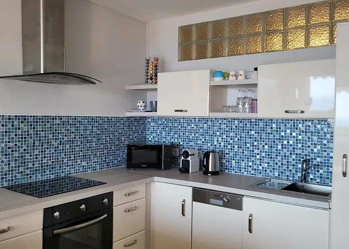 Apartamento Center Bay T4 Antibes