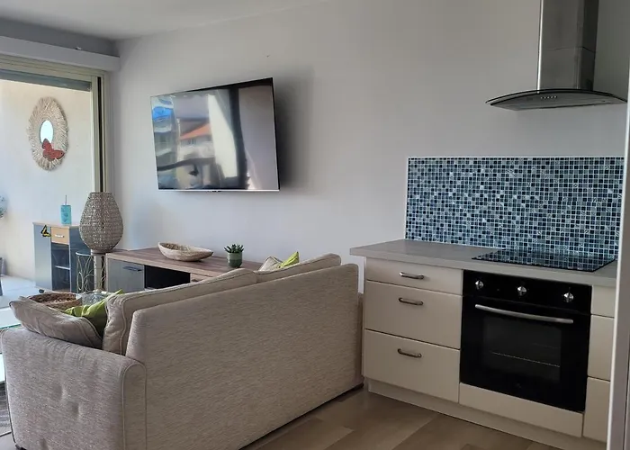 Center Bay T4 * Antibes