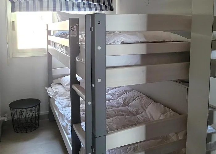 Center Bay T4 * Antibes