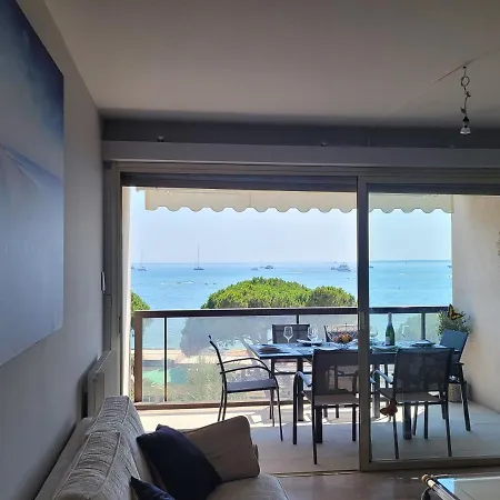 Center Bay T4 Apartman