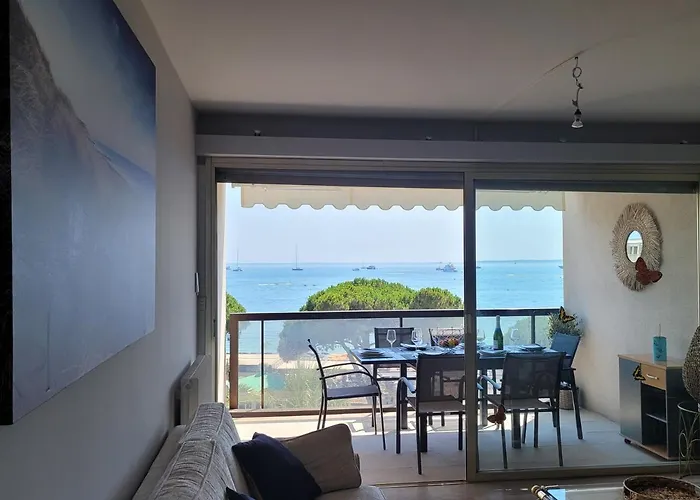 Center Bay T4 Apartman