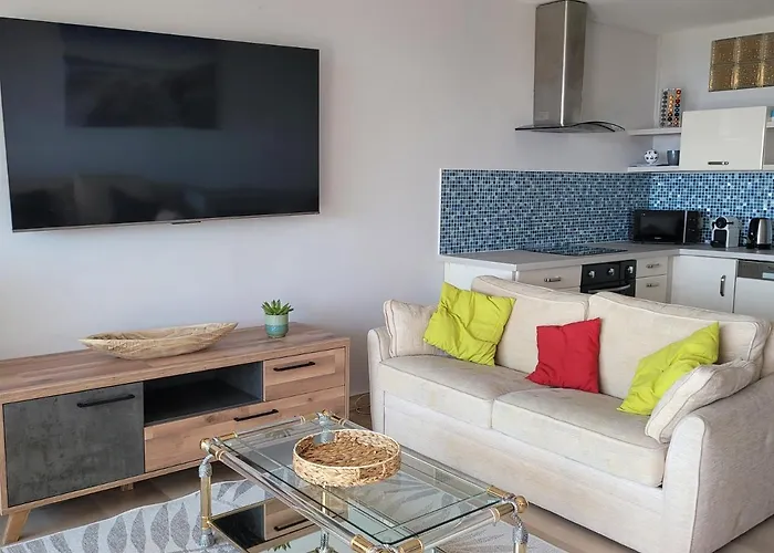 Center Bay T4 Apartman *