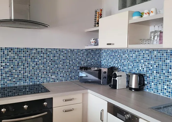 Center Bay T4 Antibes