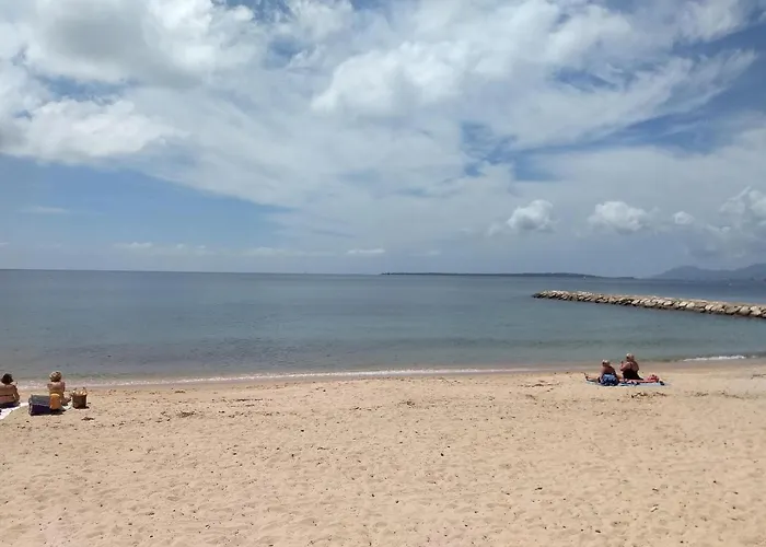 Center Bay T4 Antibes